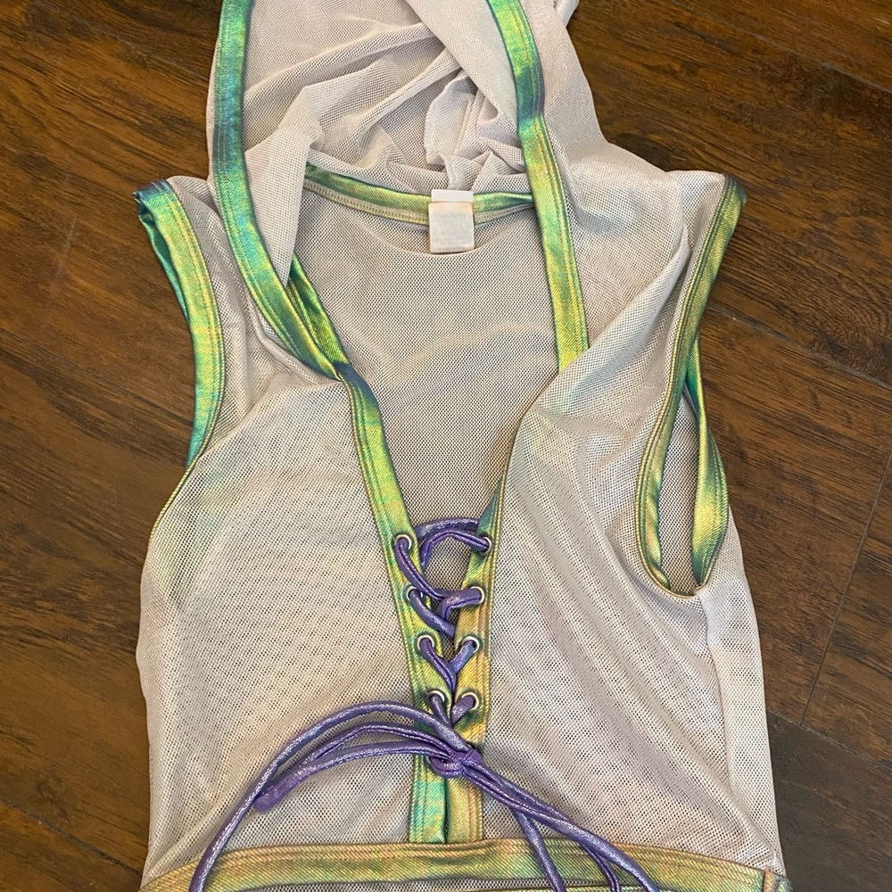 Hooded mesh crop top